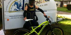 Hugo Cazaban en route pour l’enduro vtt